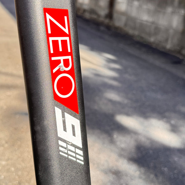 認定中古車ZERO9(原付1種）(走行距離 19km)