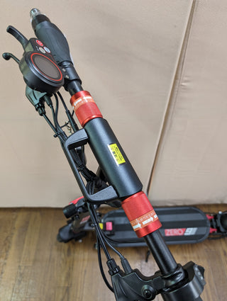【ご成約済み】認定中古車ZERO9 (走行距離 93km)