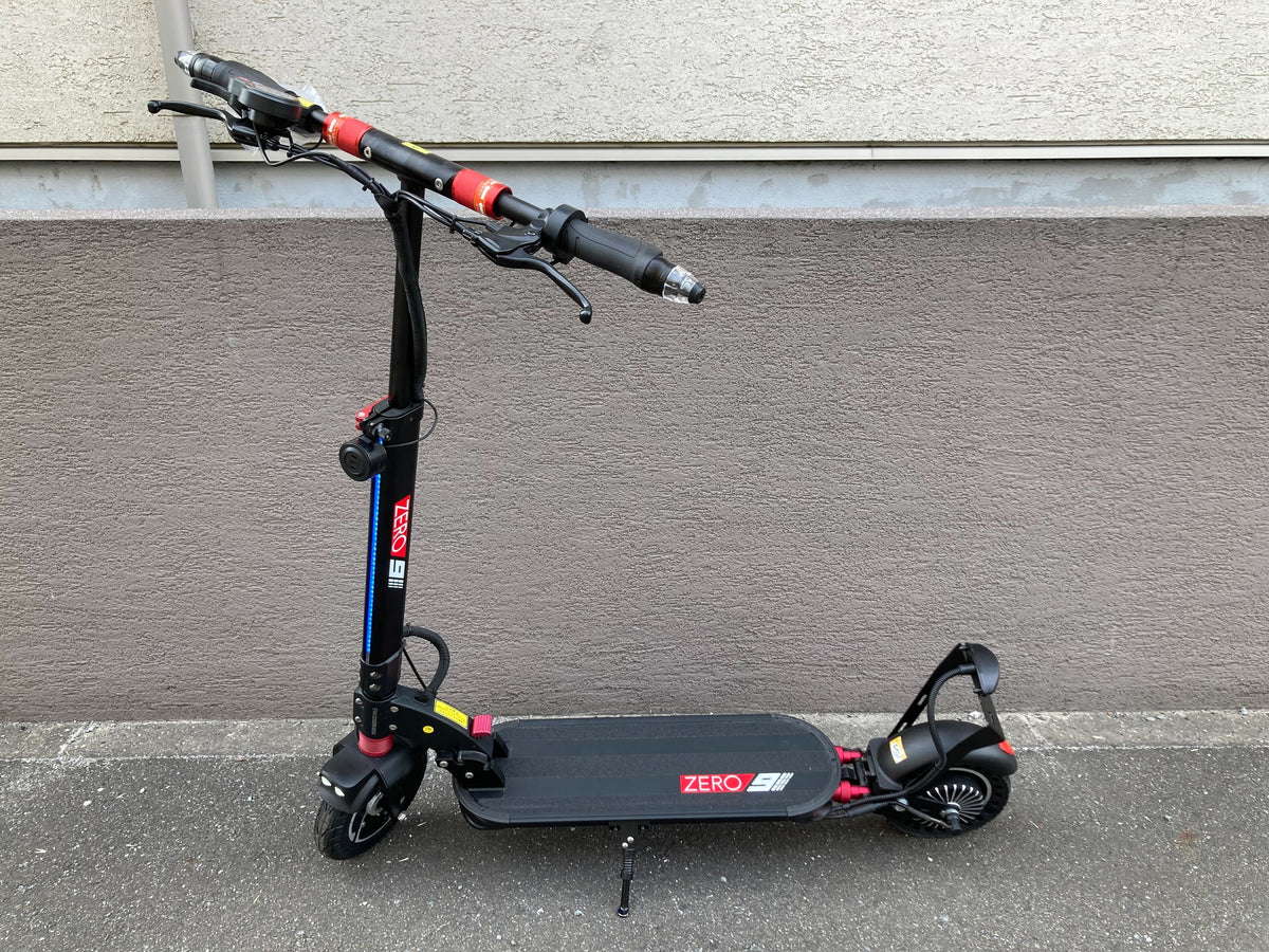 【ご成約済み】認定中古車ZERO9 (走行距離 566km)