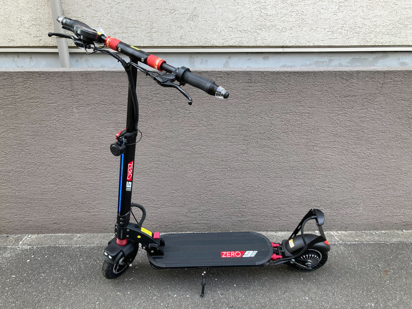 【ご成約済み】認定中古車ZERO9 (走行距離 566km)