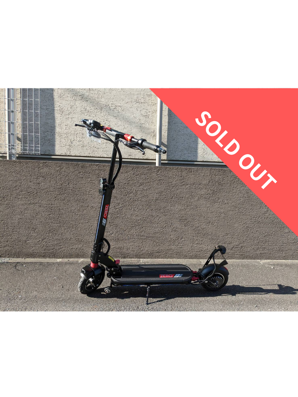 【ご成約済み】認定中古車ZERO9 (走行距離 101km)